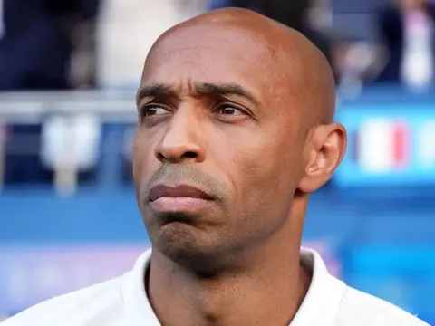 Henry thừa nhận Arsenal không cùng đẳng cấp với PSG