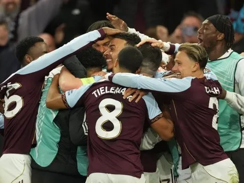 Hủy diệt Nottingham Forest, Aston Villa vào chung kết Europa League