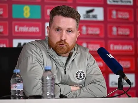 McFarlane khẳng định cầu thủ Chelsea không hề buông xuôi