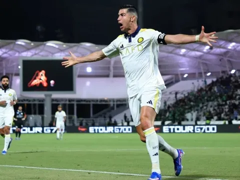 Ronaldo cán mốc 100 bàn trước thềm chung kết mùa giải