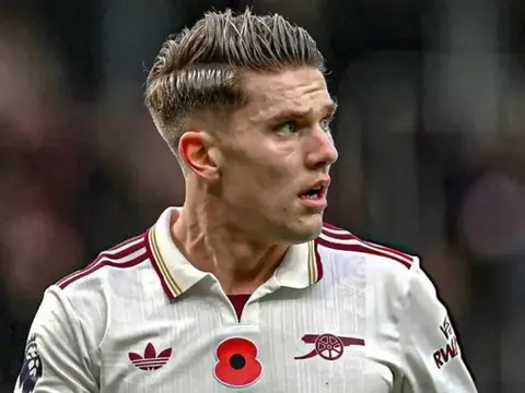 Arsenal được khuyên loại Gyokeres ở chung kết C1