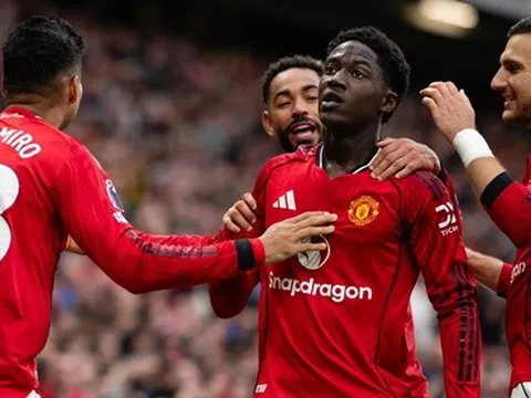 Man Utd cần máy quét mới để giải phóng Kobbie Mainoo