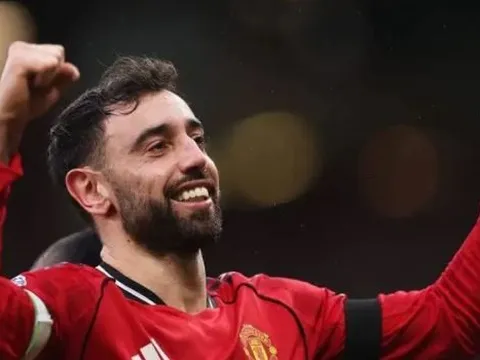 Bruno Fernandes và nghịch lý của giải thưởng Cầu thủ xuất sắc nhất
