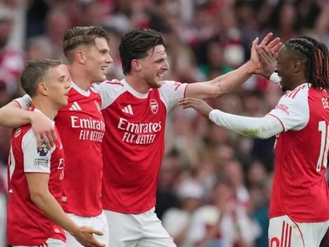 West Ham là khúc cua định mệnh của Arsenal