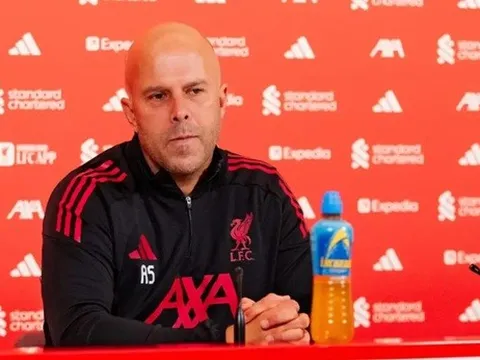 Arne Slot không lo Liverpool sa sút sau khi Salah rời đi