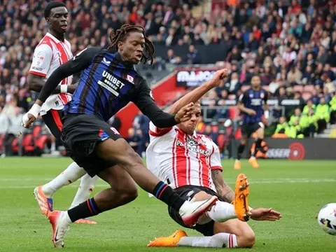 Southampton bị bắt quả tang quay lén buổi tập của Middlesbrough