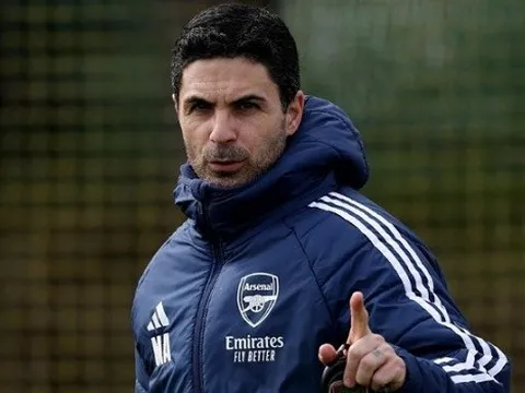 Arsenal trước cuối tuần bản lề ở Ngoại hạng Anh