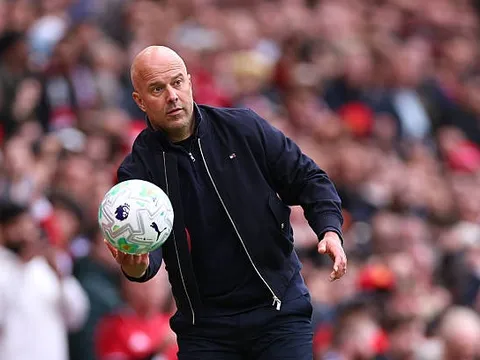 Arne Slot khẳng định nắm rõ chiến thuật của Chelsea