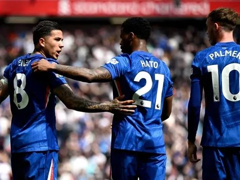 Chấm điểm Chelsea: Cứu tinh Fernandez; Colwill tái xuất đẳng cấp