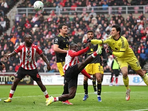 Chấm điểm Man United: Lammens cứu rỗi; Nỗi thất vọng Zirkzee