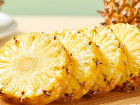 Ăn dứa rất tốt nhưng người mắc 6 bệnh này nên tránh xa