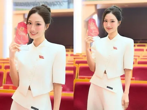 Mỹ nhân VTV khoe eo “siêu thực” khi dự Liên hoan Giọng hát Công an: Là “con dâu quốc dân”, thoại toàn câu chấn động