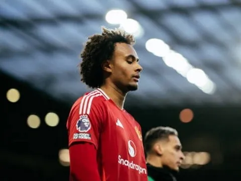 Chuyên gia thúc giục Man Utd thanh lý Joshua Zirkzee