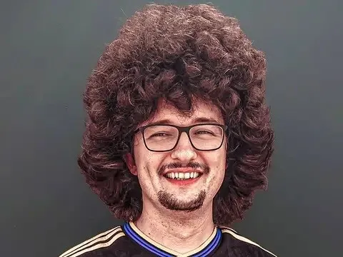 MU hòa Sunderland, fan cuồng đứt hi vọng cắt tóc mùa này