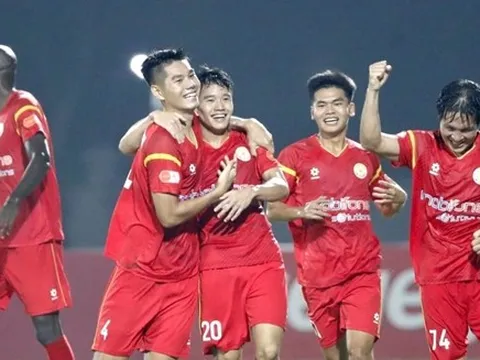 Nghịch lý V.League khi tiền trụ hạng đắt hơn cả ngôi vô địch