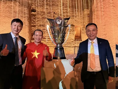 Cựu sao tuyển VN chỉ cách đi tiếp khi chung bảng Hàn Quốc