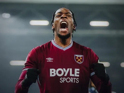 Leeds United sẵn sàng "chơi lớn" với Axel Disasi của Chelsea