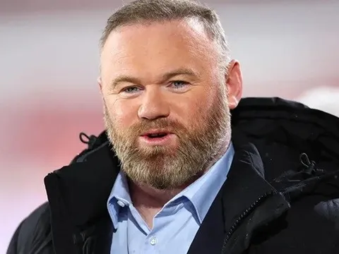 Rooney ca ngợi màn lột xác của Chelsea tại Anfield