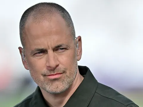 Joe Cole khuyên Chelsea đón Mourinho và mua Lewandowski