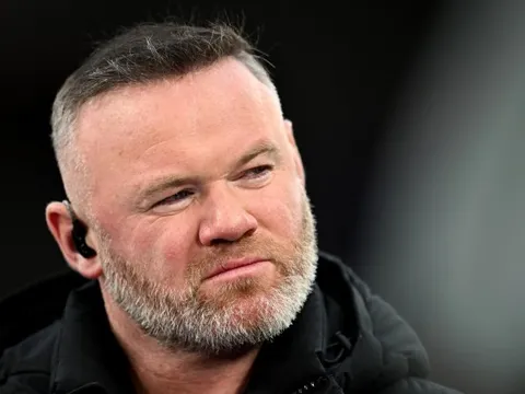 Rooney đặt dấu chấm hỏi về kế hoạch của Man Utd