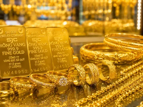 Bảng giá vàng 9999 24K 18K SJC DOJI PNJ hôm nay 10/5/2026
