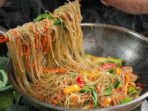 Người bị 3 bệnh này không nên ăn miến