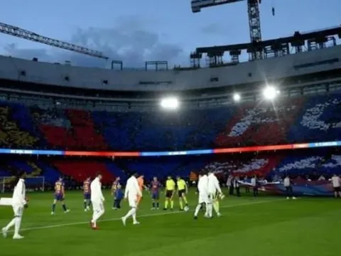 Trận Siêu kinh điển lập kỷ lục khán giả mới tại Spotify Camp Nou