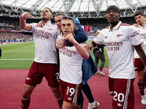Tỷ lệ vô địch của Arsenal tăng vọt sau trận thắng West Ham