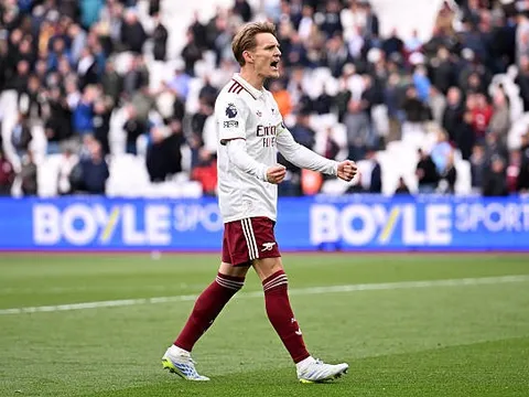 Odegaard và màn trình diễn khiến Roy Keane phải câm lặng