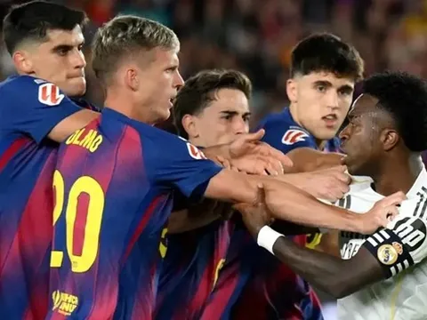 Gavi lên tiếng về màn khẩu chiến với Vinicius