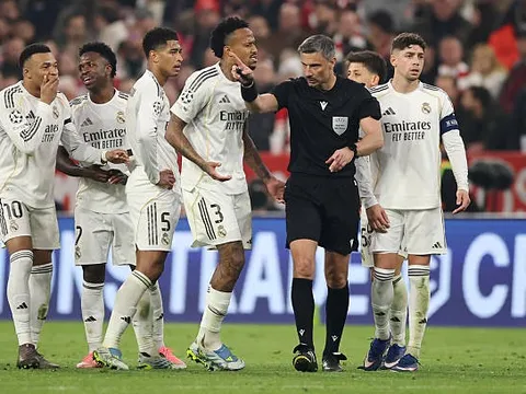 Điều gì đang chờ đợi Real Madrid sau mùa giải thảm họa?
