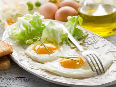 5 khung giờ tránh ăn trứng kẻo rước bệnh vào người