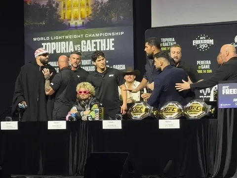 Dana White nổi điên khi Josh Hokit suýt ẩu đả với Ilia Topuria tại họp báo UFC