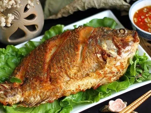 Cách rán cá giòn tan không vỡ nát