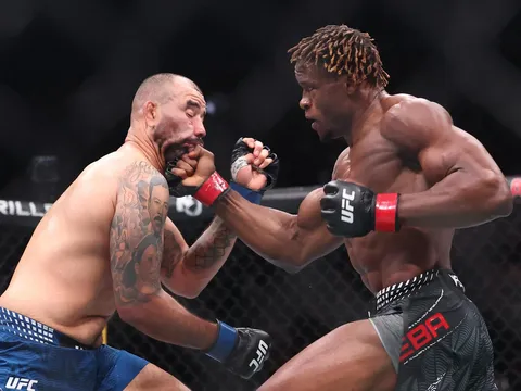 Cú knock-out tàn khốc tại UFC 328: Ateba Gautier kết liễu Ozzy Diaz và gửi chiến thư đến Israel Adesanya