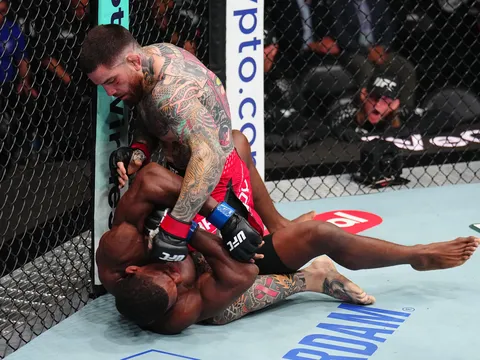 UFC 328: Sean Brady áp đảo hoàn toàn Joaquin Buckley bằng kỹ năng địa chiến thượng thừa