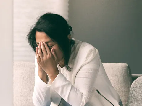 Làm gì để vượt qua cú sốc: Thất nghiệp tuổi trung niên?