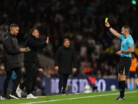 Tottenham hòa Leeds, De Zerbi chất vấn trọng tài