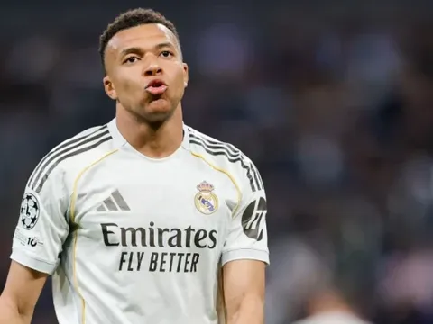 Nghịch lý Mbappe đang hủy hoại đội hình Real Madrid?
