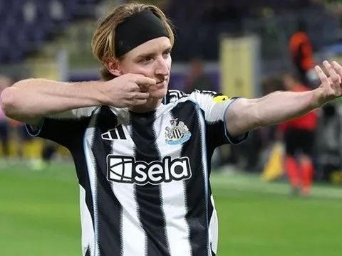 4 bến đỗ của Anthony Gordon: Arsenal, Barca hay Bayern?