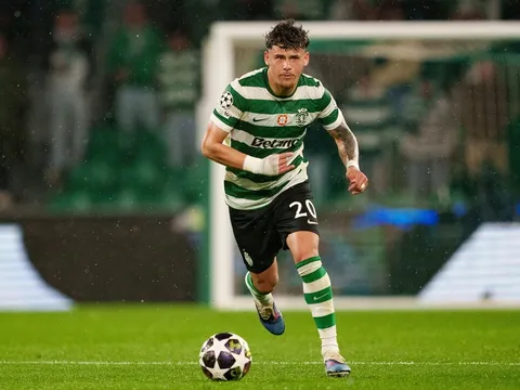 Tấm vé C1 giúp Man Utd chiếm pole trong cuộc đua giành Araujo