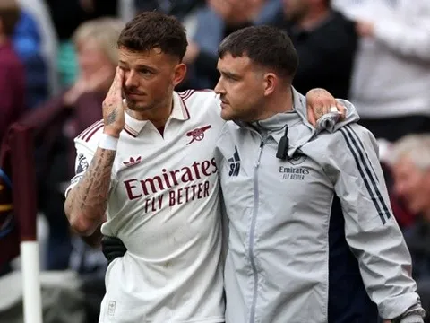 Arsenal nhận tin dữ khi Ben White dính chấn thương nghỉ hết mùa
