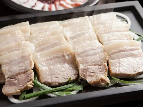 Người bị 6 bệnh này không nên ăn thịt lợn