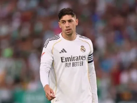 Tham vọng chiêu mộ Valverde khẳng định vị thế của Manchester United