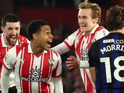 Hạ Middlesbrough phút 116, Southampton tiến gần vé thăng hạng Ngoại hạng Anh