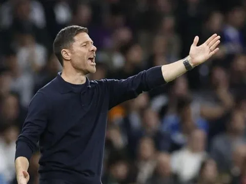 Chelsea chờ cuộc thanh lọc dưới tay Alonso
