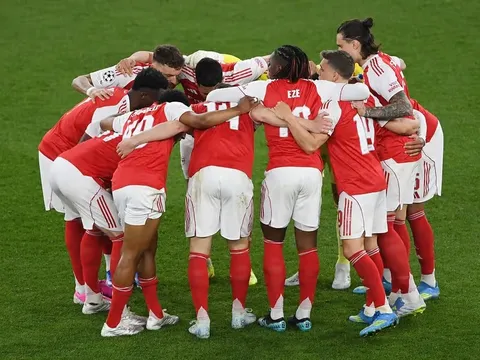 Lần đầu Arsenal diện áo sân nhà ở chung kết Cúp C1