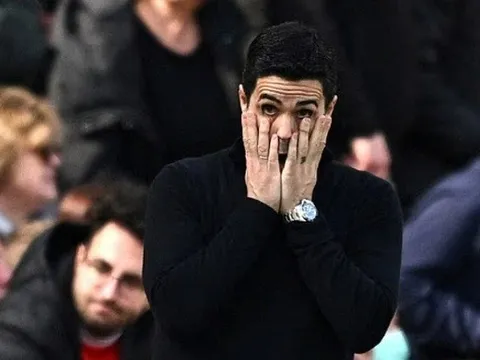 Arteta đau đầu với cánh phải Arsenal