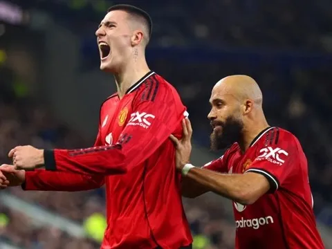 Kỷ lục chờ đợi tam tấu Man Utd và chiến lược chuyển nhượng đúng đắn