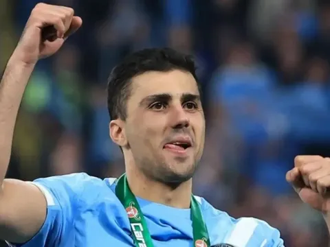 Rodri chuẩn bị gia hạn với Man City, chấm dứt hy vọng của Real